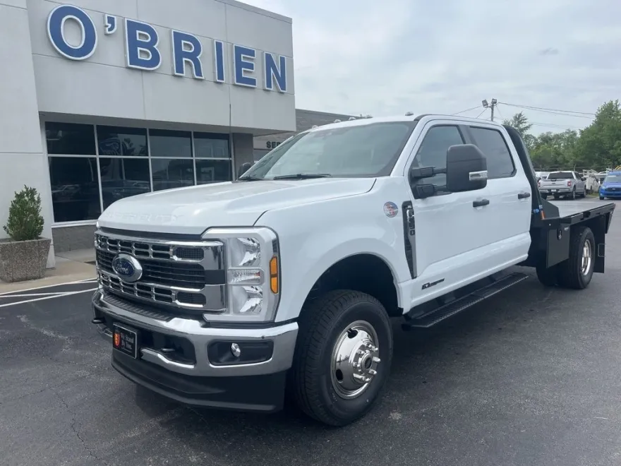 2025 Ford F-350 photo 1