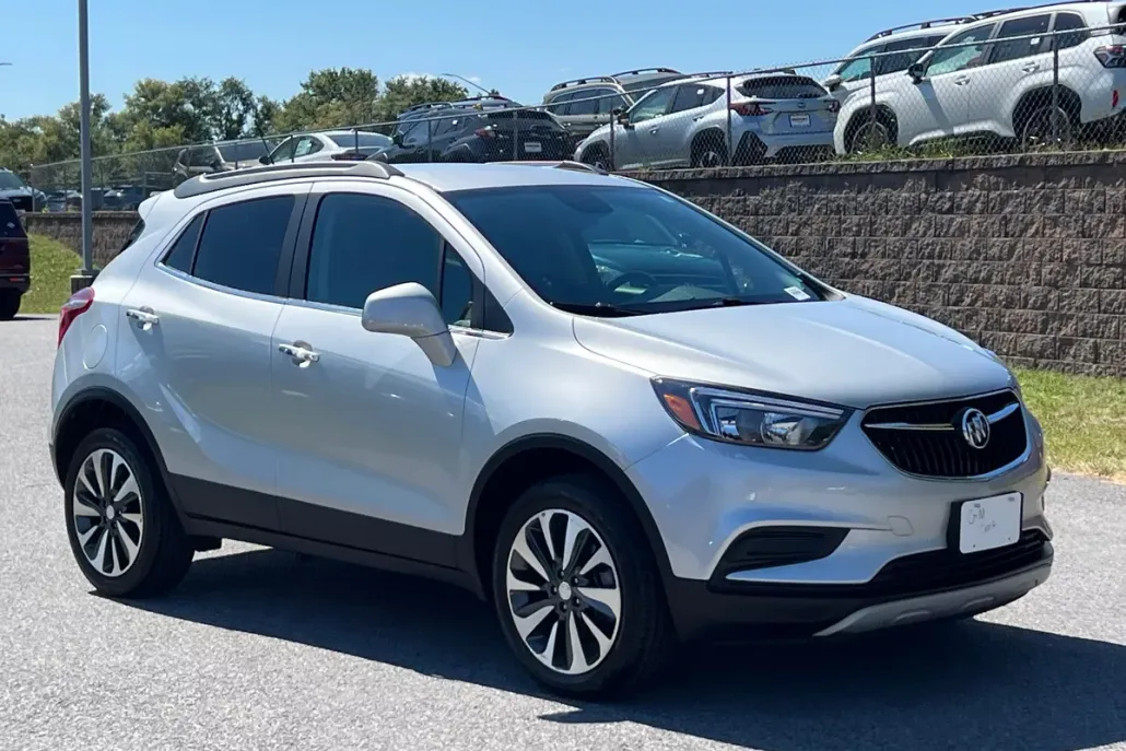 2022 Buick Encore Preferred photo 1