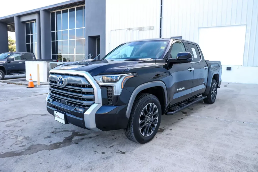 2024 Toyota Tundra Limited photo 1