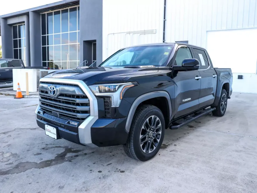 2024 Toyota Tundra Limited photo 1
