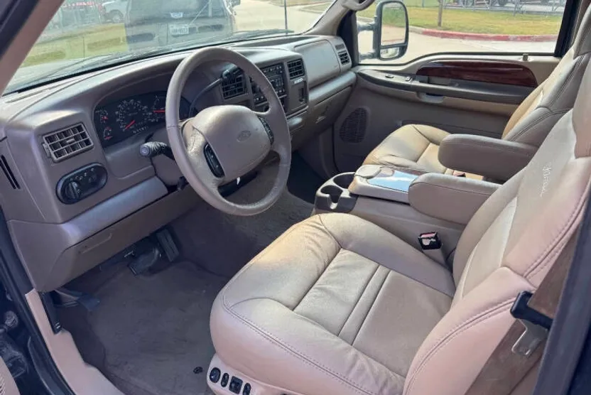 2001 Ford Excursion Limited photo 1