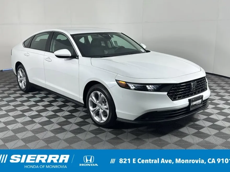 2025 Honda Accord LX photo 1