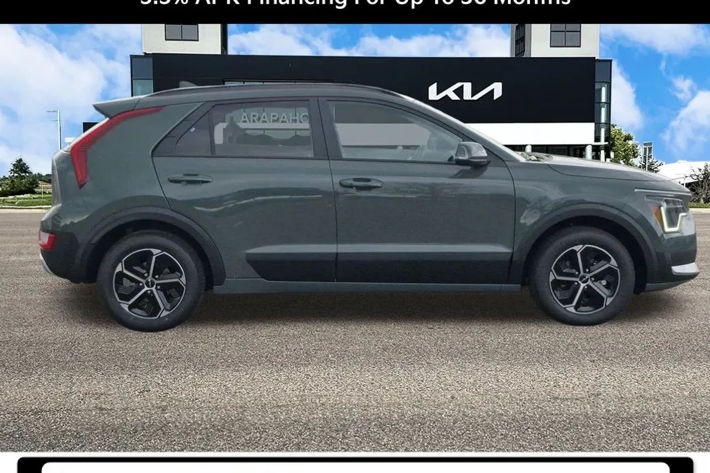 2025 Kia Niro EX photo 1