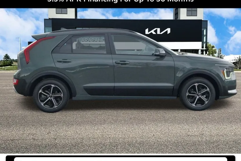 2025 Kia Niro EX photo 1