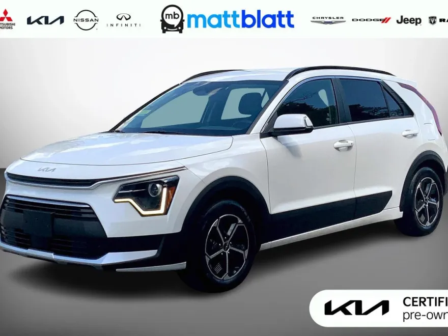 2023 Kia Niro EX photo 1