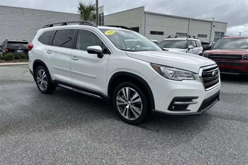 2020 Subaru Ascent Touring photo 1