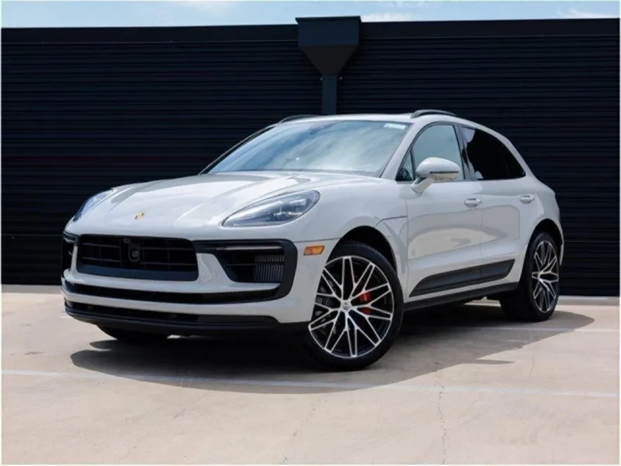 2025 Porsche Macan S photo 1