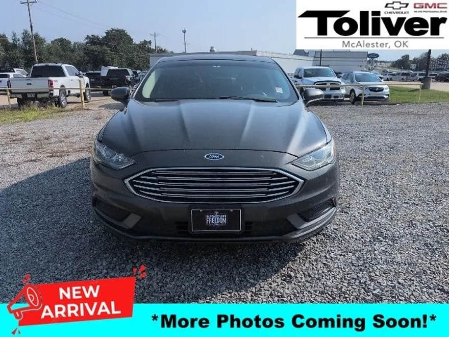 2017 Ford Fusion SE photo 1