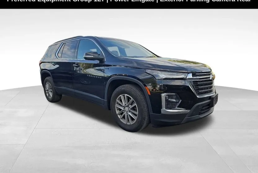 2023 Chevrolet Traverse Cloth photo 1