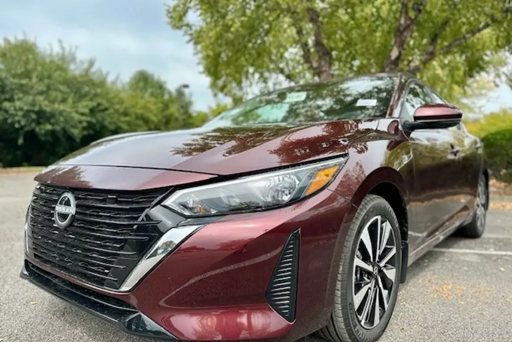 2025 Nissan Sentra SV photo 1