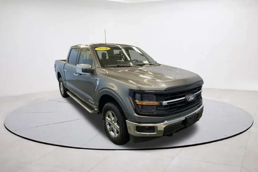 2024 Ford F-150 XLT photo 1