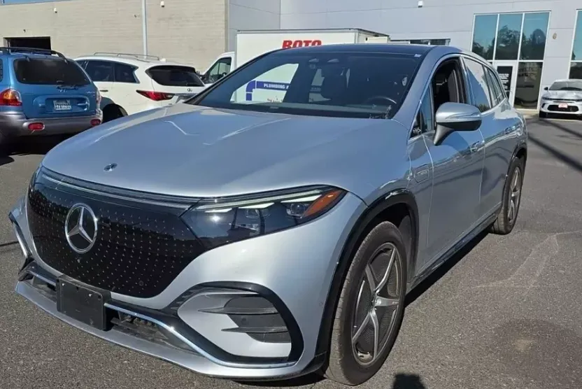 2023 Mercedes Benz EQS SUV 450 4MATIC photo 1