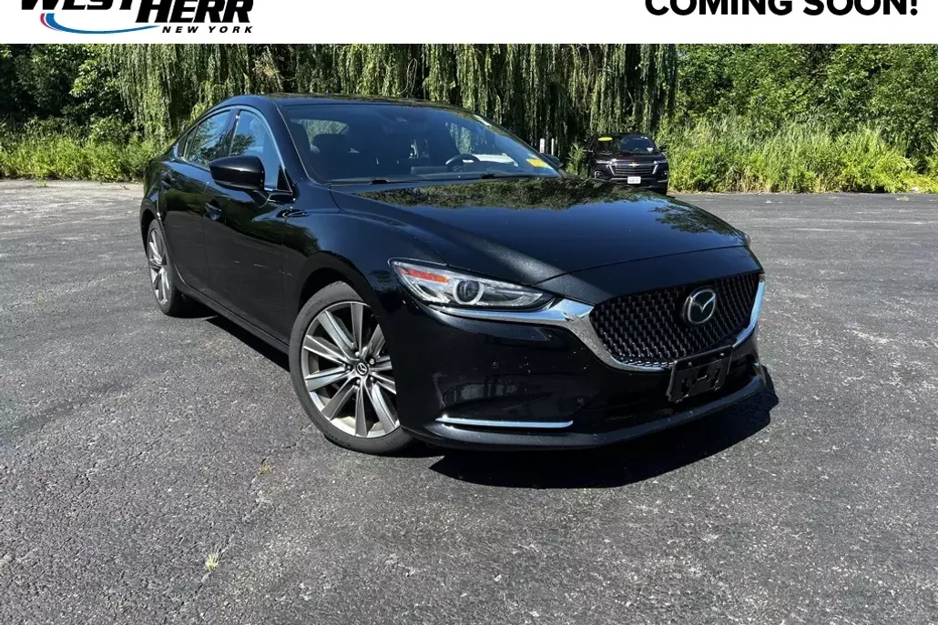 2018 Mazda Mazda6 Signature photo 1