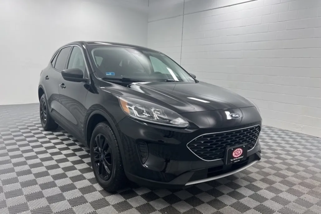 2022 Ford Escape SE photo 1