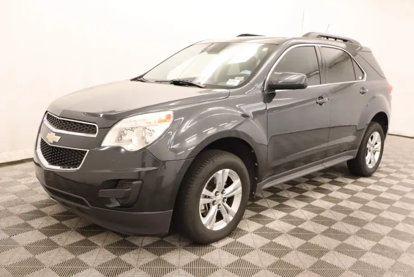 2012 Chevrolet Equinox LT photo 1