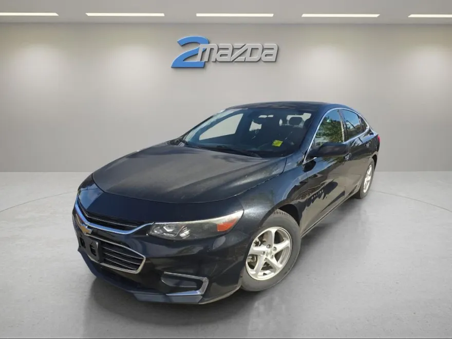 2016 Chevrolet Malibu LS photo 1