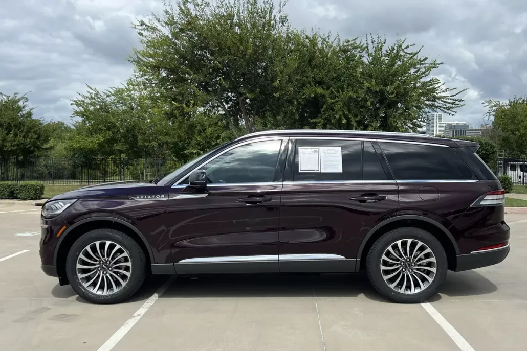 2023 Lincoln Aviator Reserve photo 1