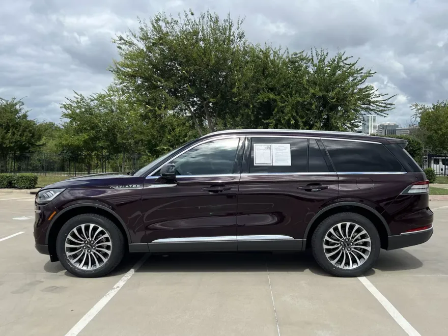 2023 Lincoln Aviator Reserve photo 1