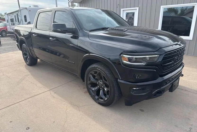 2023 Ram 1500 Limited photo 1