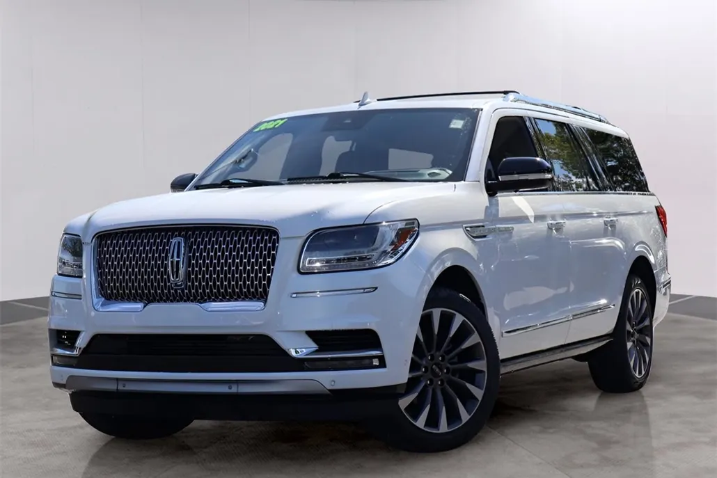 2021 Lincoln Navigator L Reserve photo 1