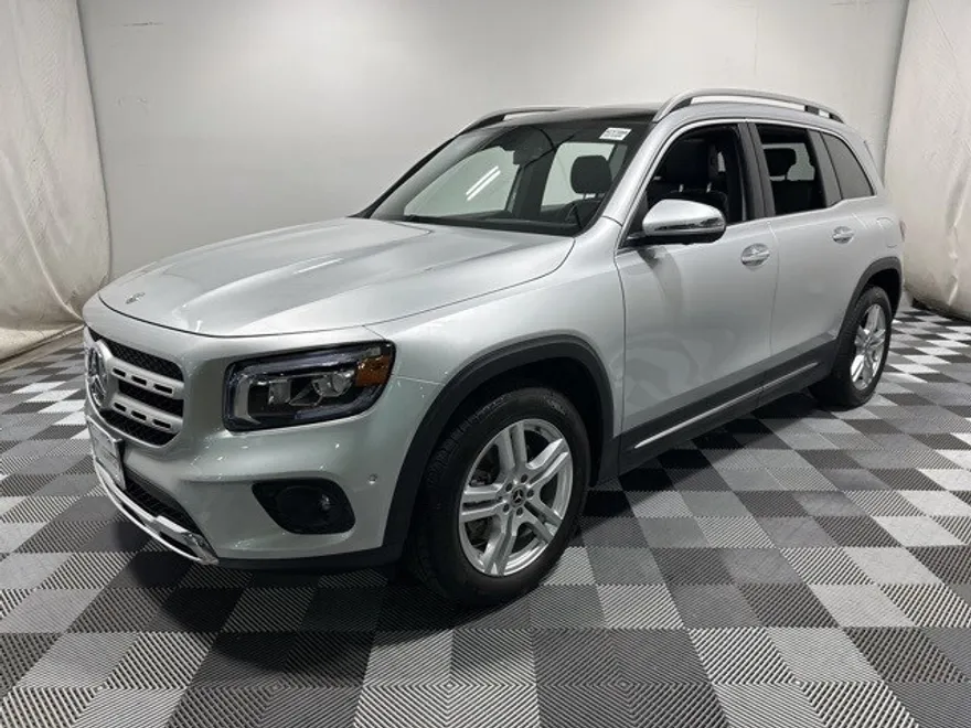 2020 Mercedes Benz GLB 250 photo 1