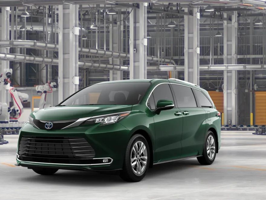 2025 Toyota Sienna Limited photo 1