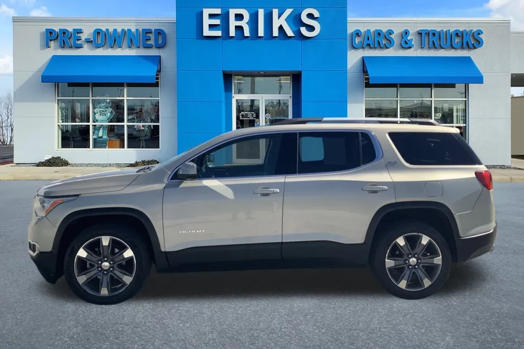 2017 Gmc Acadia SLT photo 1