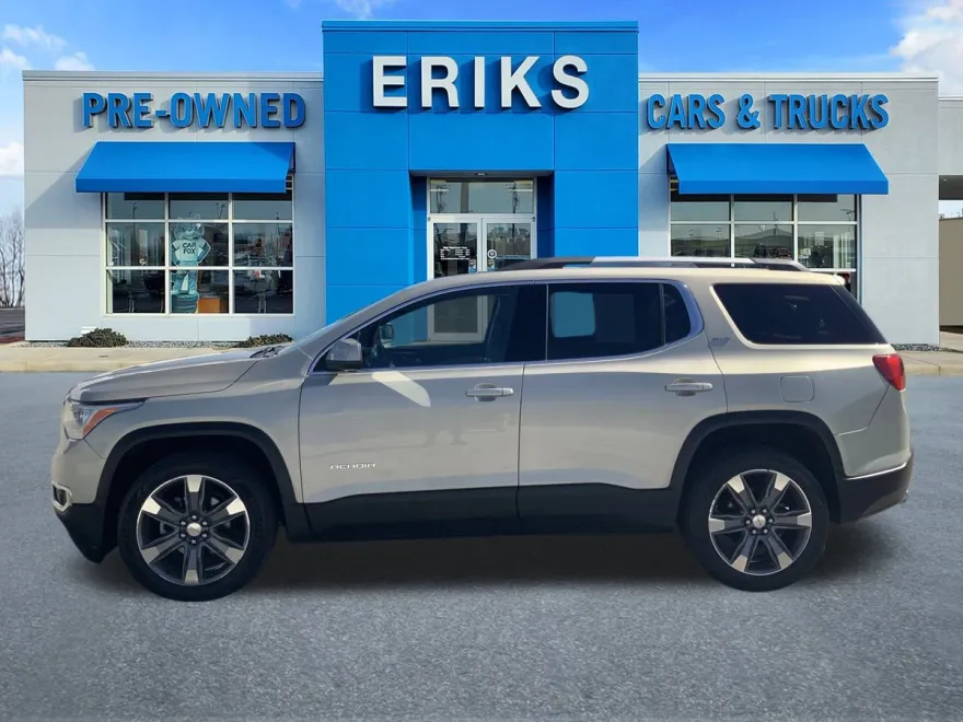 2017 Gmc Acadia SLT photo 1