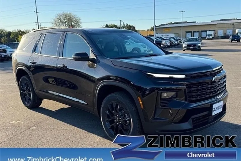 2026 Chevrolet Traverse photo 1