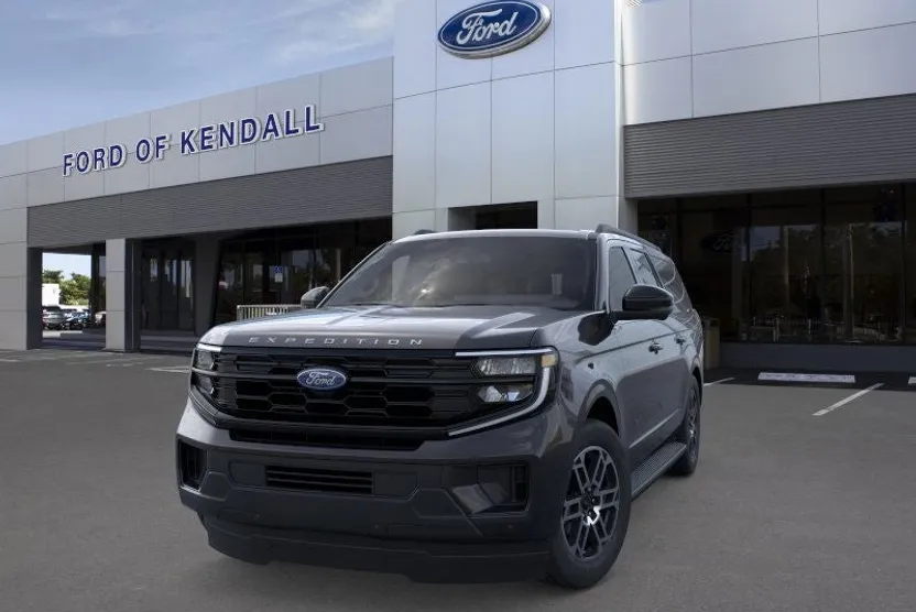 2025 Ford Expedition MAX photo 1