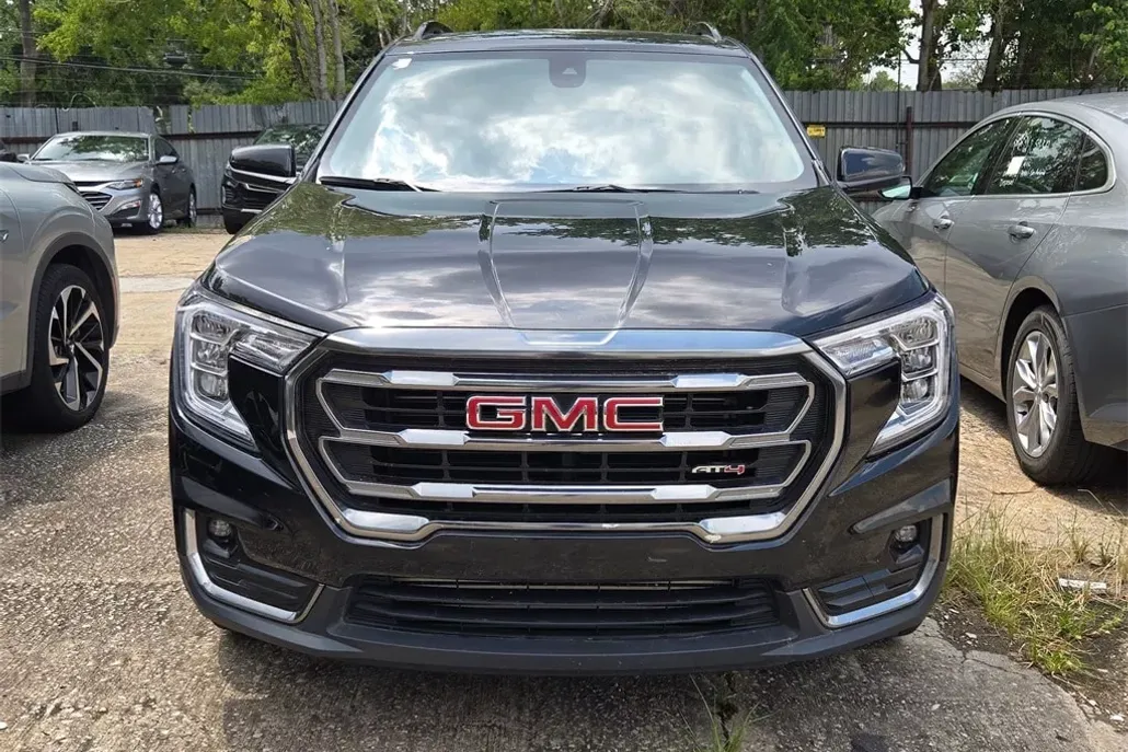 2023 Gmc Terrain AT4 photo 1