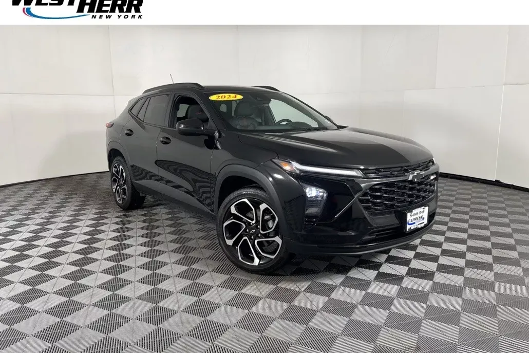 2024 Chevrolet Trax photo 1