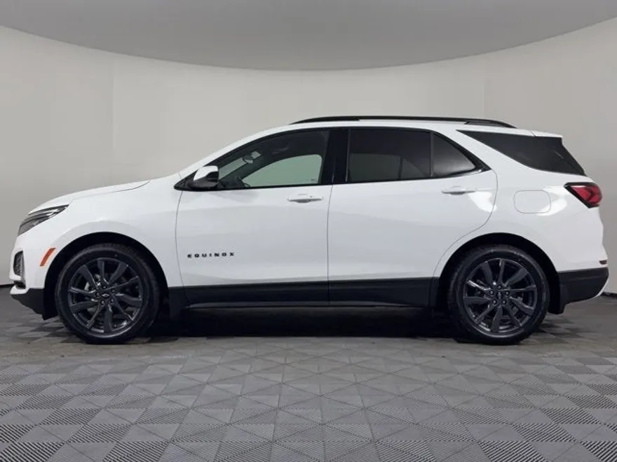 2022 Chevrolet Equinox RS photo 1