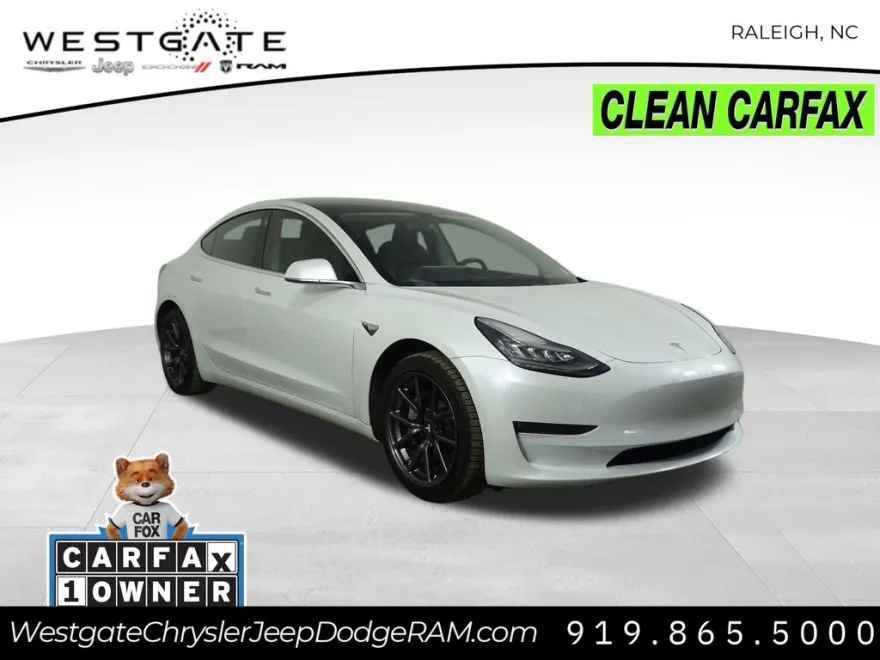 2019 Tesla Model 3 Standard Range Plus photo 1