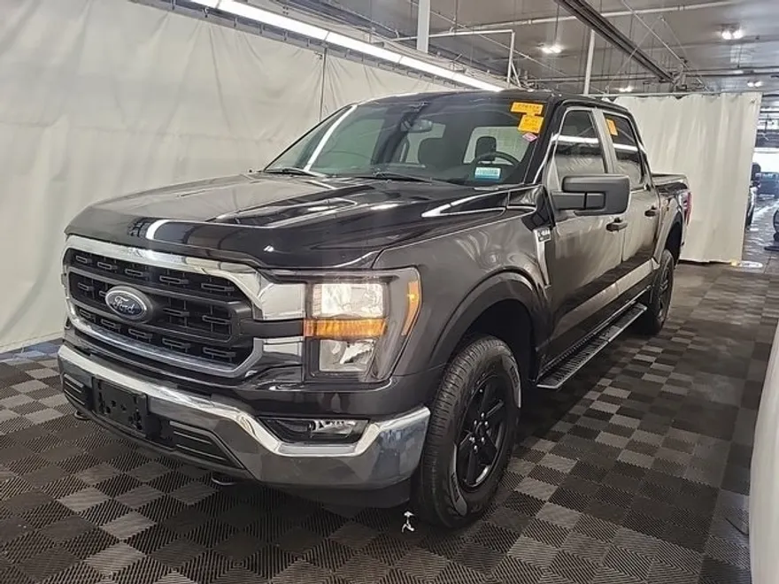 2023 Ford F-150 XLT photo 1