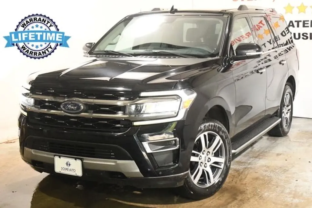 2022 Ford Expedition Limited photo 1