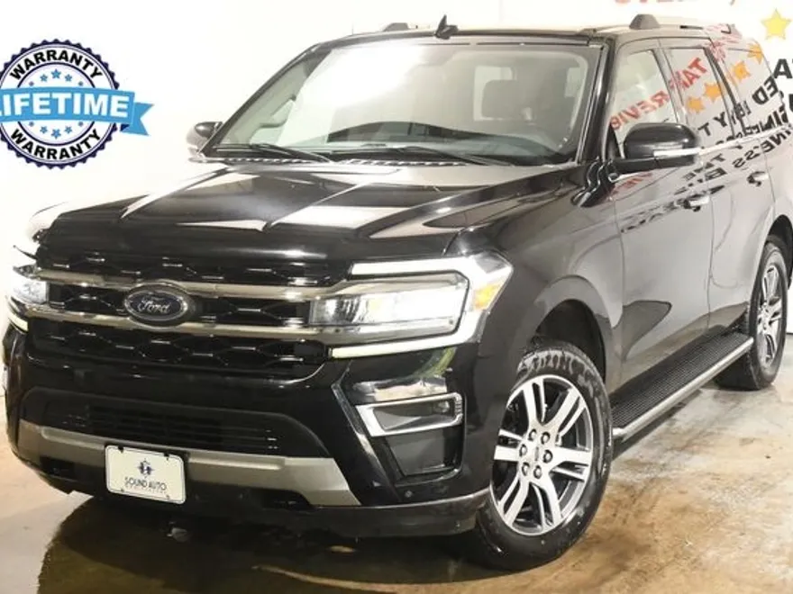 2022 Ford Expedition Limited photo 1