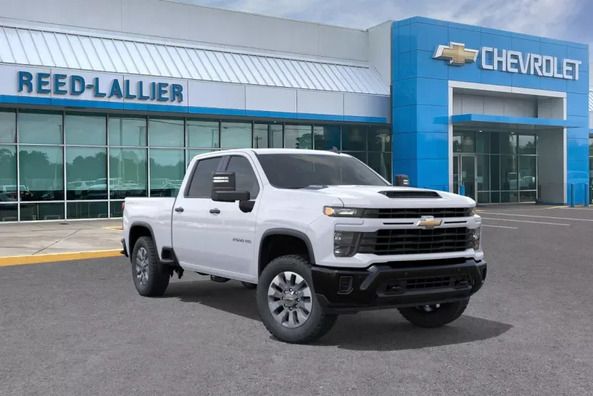 2026 Chevrolet Silverado 2500HD Custom photo 1