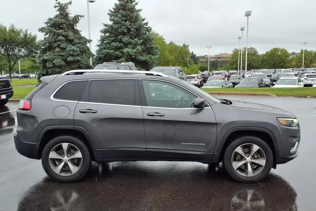 2020 Jeep Cherokee Limited photo 1