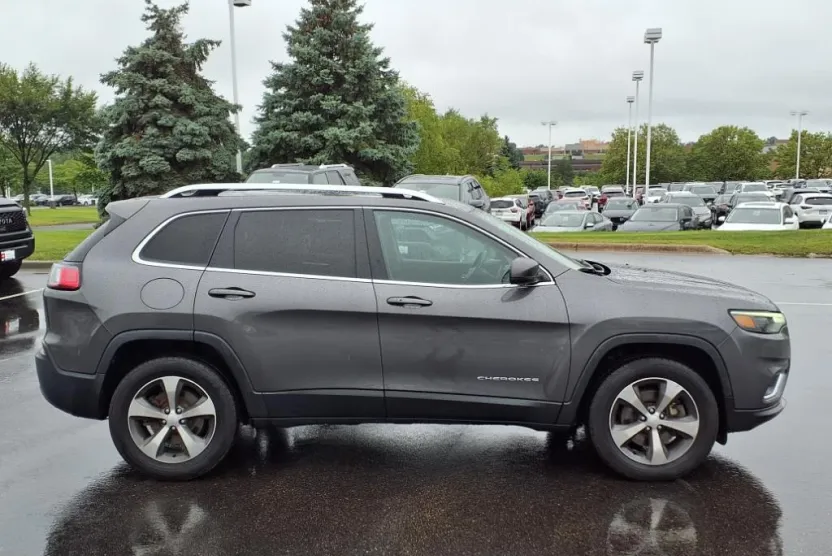2020 Jeep Cherokee Limited photo 1