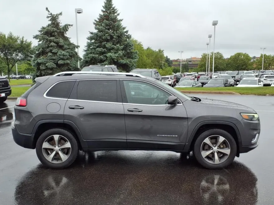 2020 Jeep Cherokee Limited photo 1