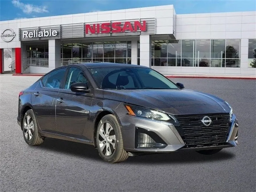 2025 Nissan Altima S photo 1