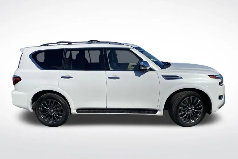 2024 Nissan Armada Platinum photo 1
