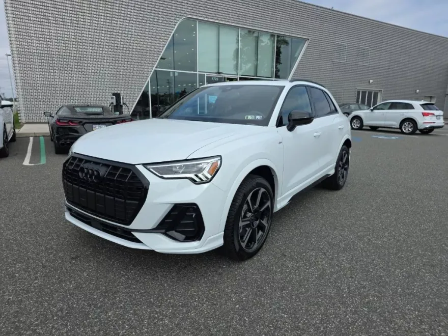 2025 Audi Q3 S line Premium Plus photo 1