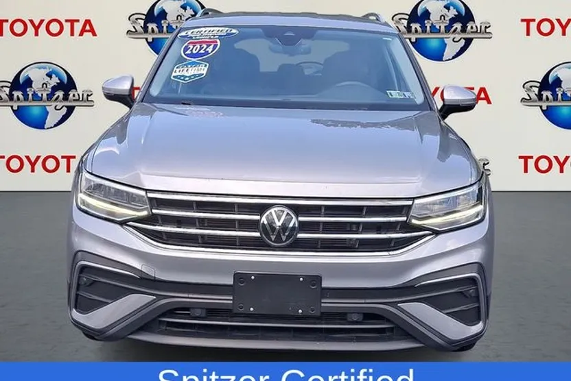 2024 Volkswagen Tiguan SE Wolfsburg Edition photo 1
