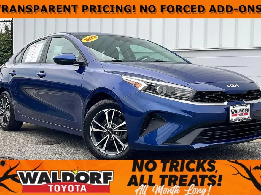 2023 Kia Forte LXS photo 1