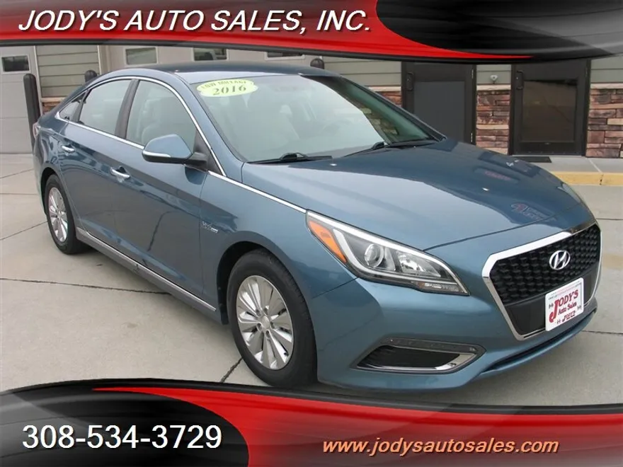 2016 Hyundai Sonata Hybrid SE photo 1