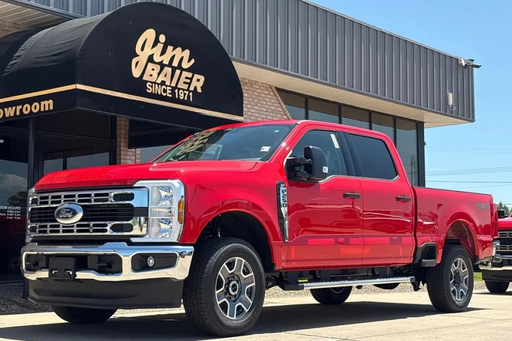 2025 Ford F-250 XLT photo 1