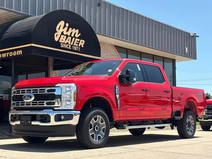 2025 Ford F-250 XLT photo 1