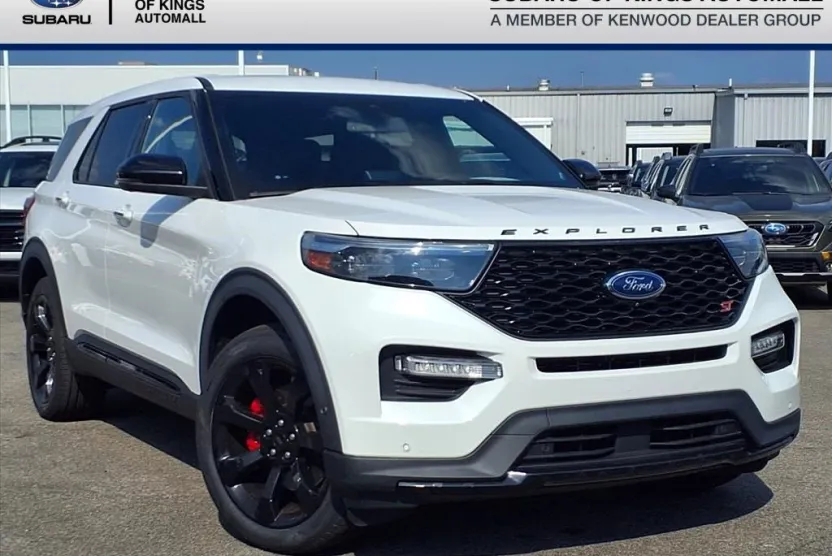 2021 Ford Explorer ST photo 1